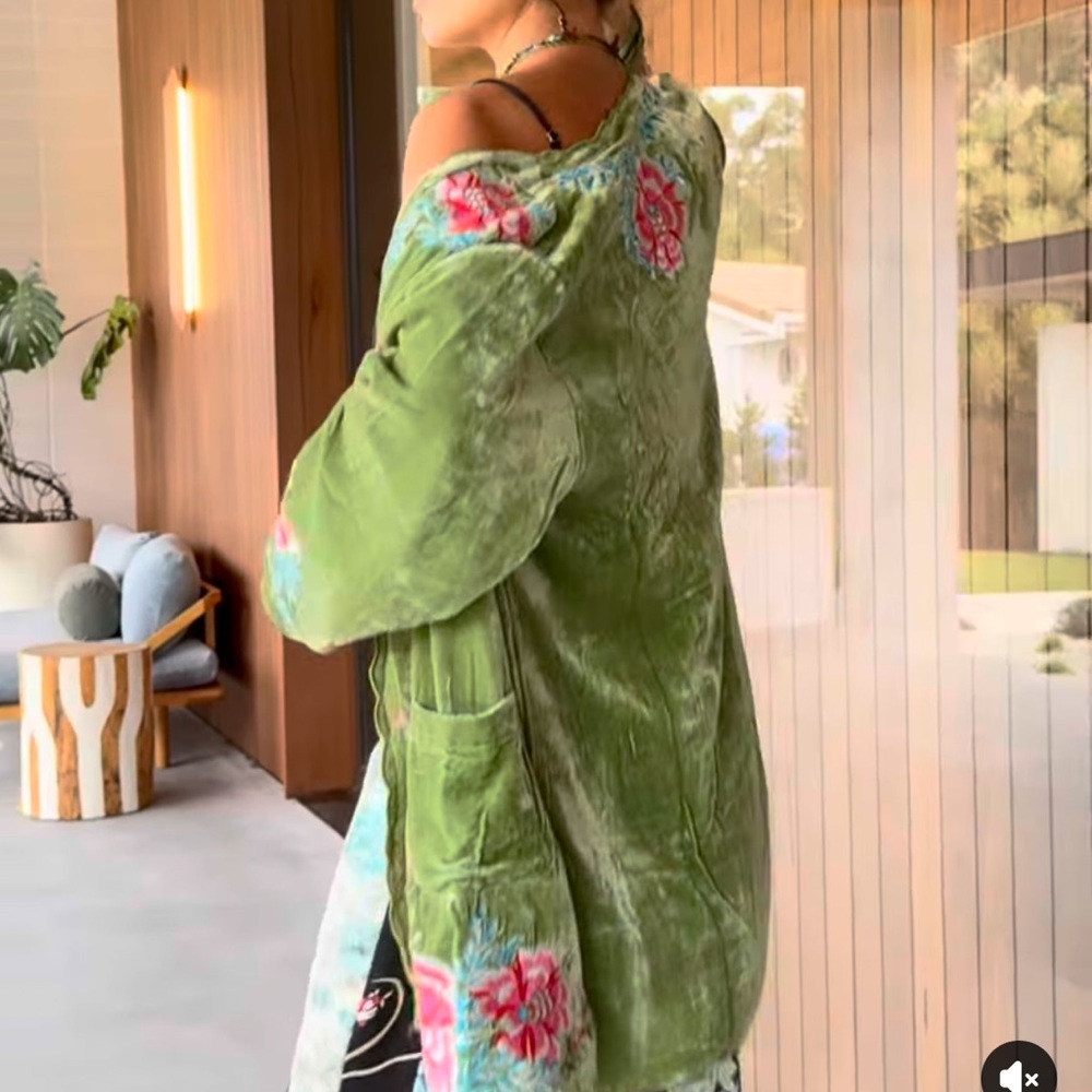 Chasing Unicorns One Night In Heaven Silk Velvet Housecoat BNWT - Picture 5 of 8